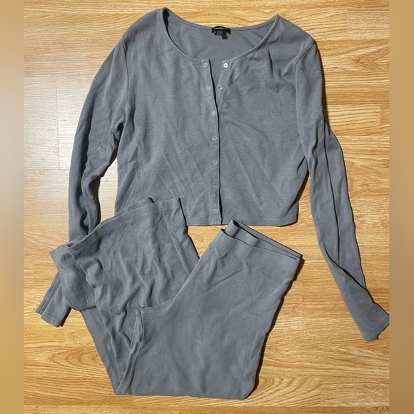 COSABELLA-grey, two-piece loungewear set by Cosabella - Picture 2 of 4